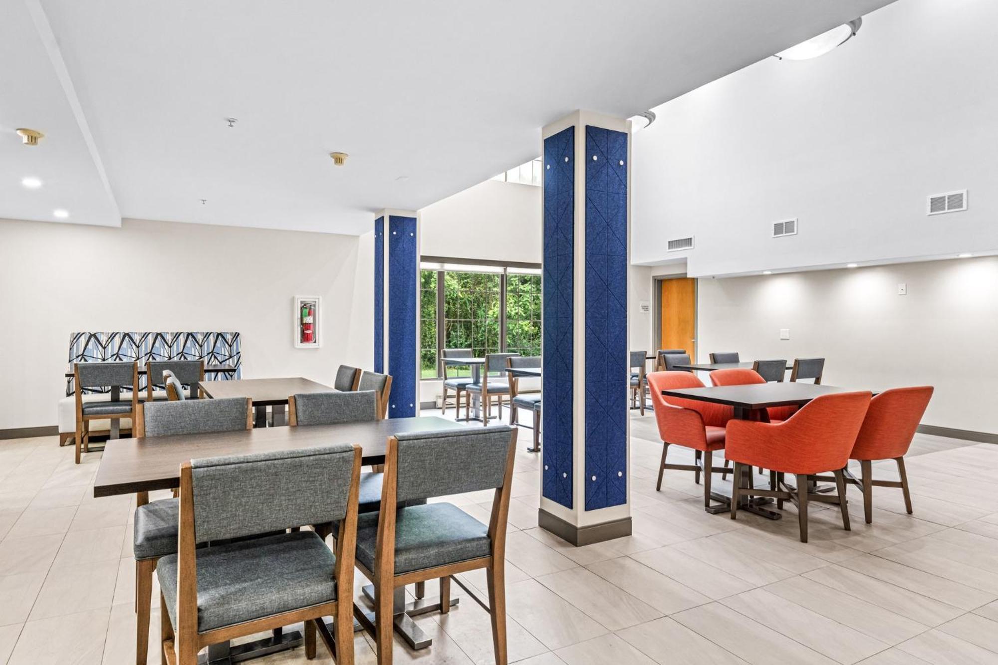 Holiday Inn Express & Suites Carneys Point - Pennsville By Ihg Exterior foto